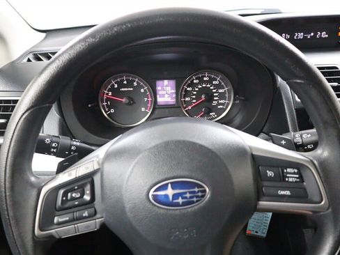 Used 2015 Subaru Crosstrek 2.0i Premium AWD/4WD image 10