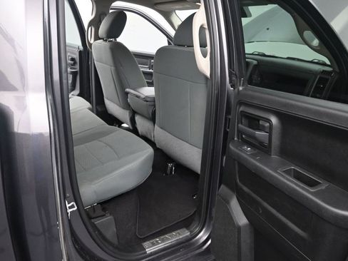 Used 2019 RAM 1500 Express w/ Express Value Package RWD image 9