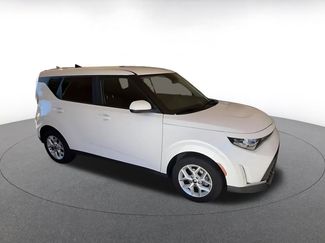 Used 2025 Kia Soul LX w/ LX Technology Package video 2