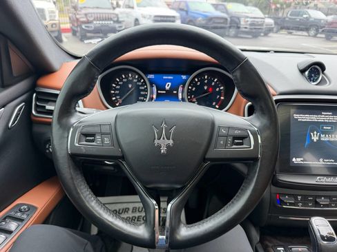 Used 2019 Maserati Ghibli S Q4 AWD/4WD image 12