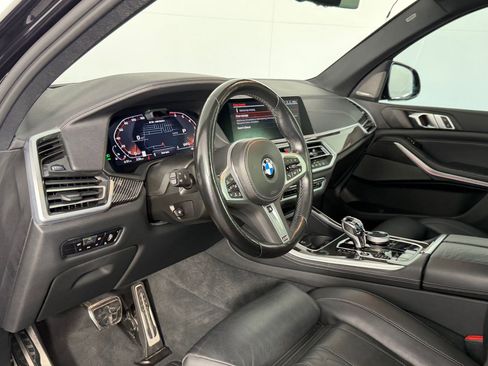 Used 2023 BMW X5 M50i w/ Executive Package image 4