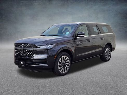 New 2025 Lincoln Navigator L Black Label image 3