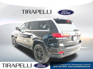 Used 2018 Jeep Grand Cherokee Altitude video 2