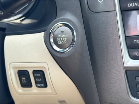 Used 2011 Lexus IS 250 w/ Premium Pkg Value Edition RWD image 23