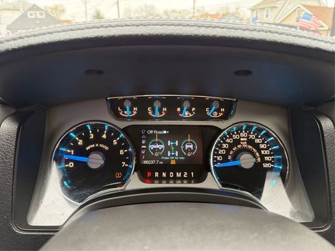 Used 2014 Ford F150 Platinum image 16