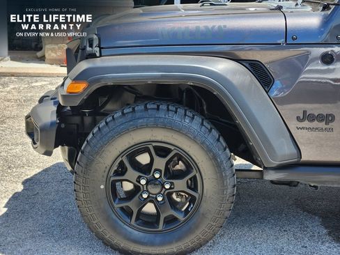 Used 2021 Jeep Wrangler Unlimited Sport AWD/4WD image 7