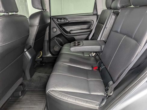 Used 2017 Subaru Forester 2.5i Touring AWD/4WD image 22