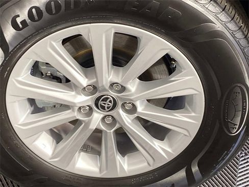 Used 2025 Toyota Grand Highlander AWD Hybrid image 30