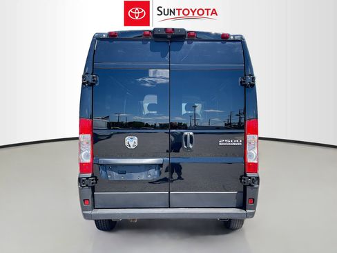 Used 2023 RAM ProMaster 2500 image 5