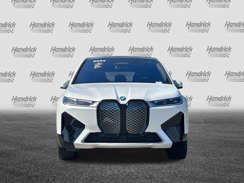 Used 2024 BMW iX xDrive50 w/ Sport Package AWD/4WD image 10