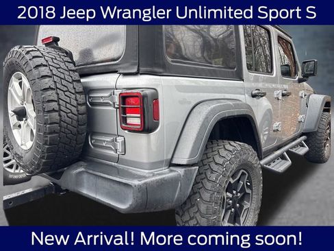 Used 2018 Jeep Wrangler Unlimited Sport S image 4