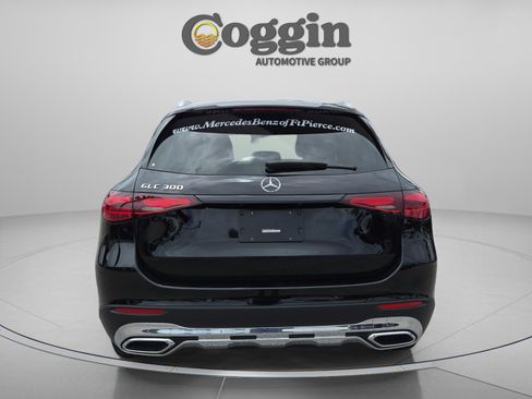 Used 2026 Mercedes-Benz GLC 300 image 4