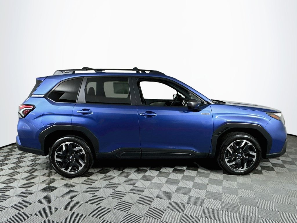 Used 2026 Subaru Forester Premium AWD/4WD image 8