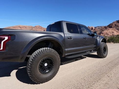 Used 2017 Ford F150 Raptor w/ Equipment Group 802A Luxury image 16