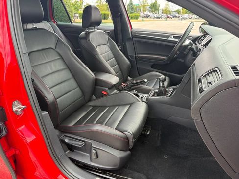 Certified 2020 Volkswagen GTI SE FWD image 25