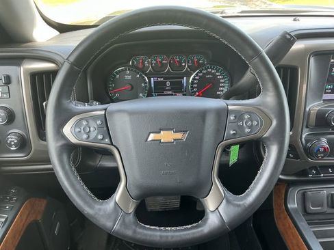 Used 2017 Chevrolet Silverado 1500 High Country AWD/4WD image 16