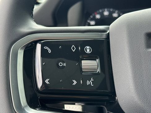 Certified 2025 Land Rover Discovery Sport Dynamic SE AWD/4WD image 28