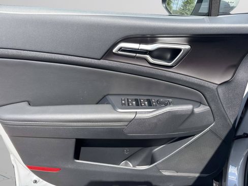 New 2027 Kia Sportage EX FWD image 17