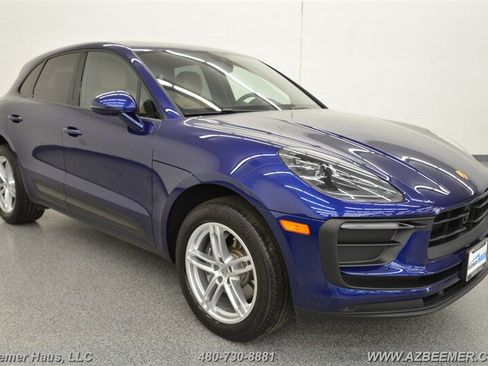 Used 2023 Porsche Macan AWD/4WD image 7