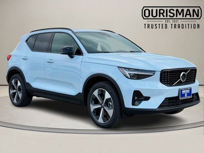 New 2026 Volvo XC40 B5 Plus w/ Protection Package Premier