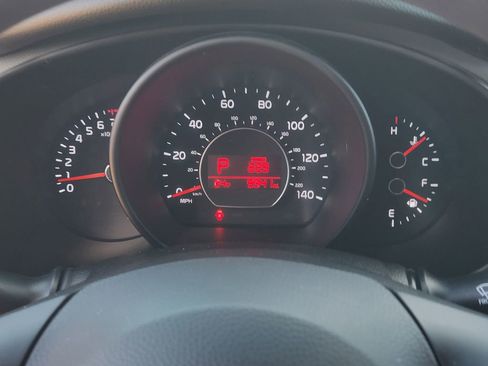 Used 2019 Kia Soul Base w/ Convenience Package image 21