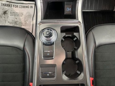 Used 2023 Ford Edge ST-Line w/ Class II Trailer Tow Package image 18