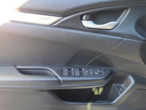 Used 2021 Honda Civic Sport image 26