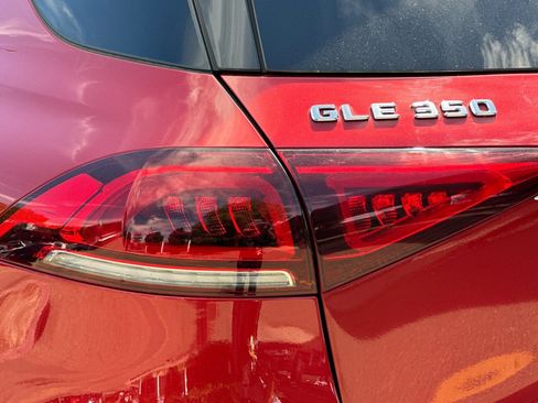 Used 2022 Mercedes-Benz GLE 350 4MATIC image 32