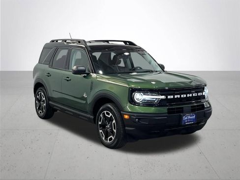 Used 2023 Ford Bronco Sport Outer Banks w/ Tech Package image 8