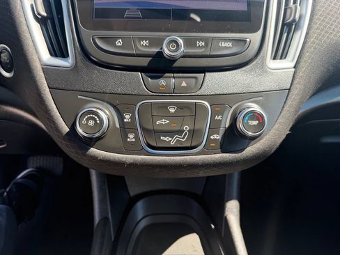 Used 2024 Chevrolet Malibu LS FWD image 19