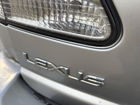 Used 2003 Lexus RX 300 2WD image 22