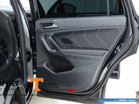 Used 2023 Volkswagen Tiguan SE R-Line FWD image 30