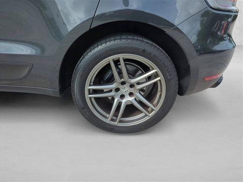 Used 2021 Porsche Macan AWD/4WD image 30