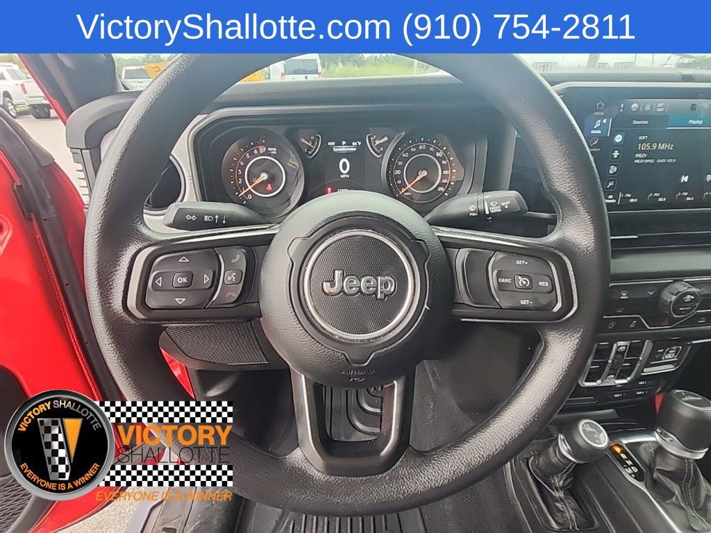 Certified 2025 Jeep Gladiator Sport AWD/4WD image 10
