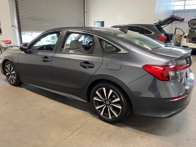 Used 2024 Honda Civic EX image 5