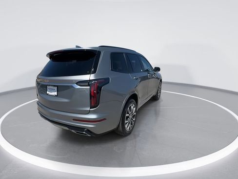 Used 2024 Cadillac XT6 Sport AWD/4WD image 7