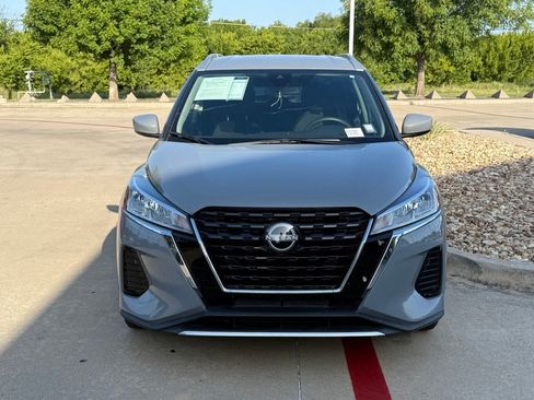 Used 2023 Nissan Kicks SV FWD image 9