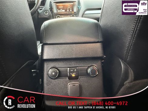 Used 2016 Ford Explorer XLT w/ Equipment Group 202A image 50