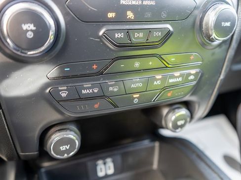 Used 2021 Ford Ranger Lariat w/ Tremor Off-Road Package image 28