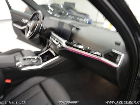 Used 2023 BMW 330i Sedan w/ Premium Package image 20