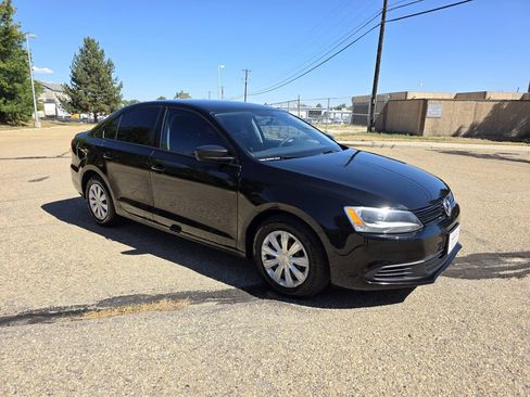 Used 2011 Volkswagen Jetta S FWD image 10