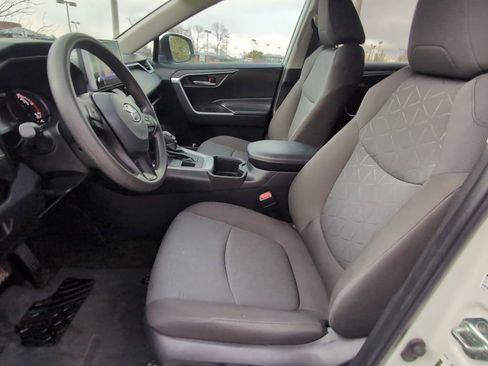 Used 2023 Toyota RAV4 XLE image 13
