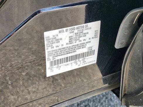 Certified 2018 Ford Edge Titanium AWD/4WD image 34