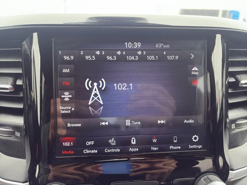 Used 2020 RAM 1500 Laramie w/ Sport Appearance Package image 18