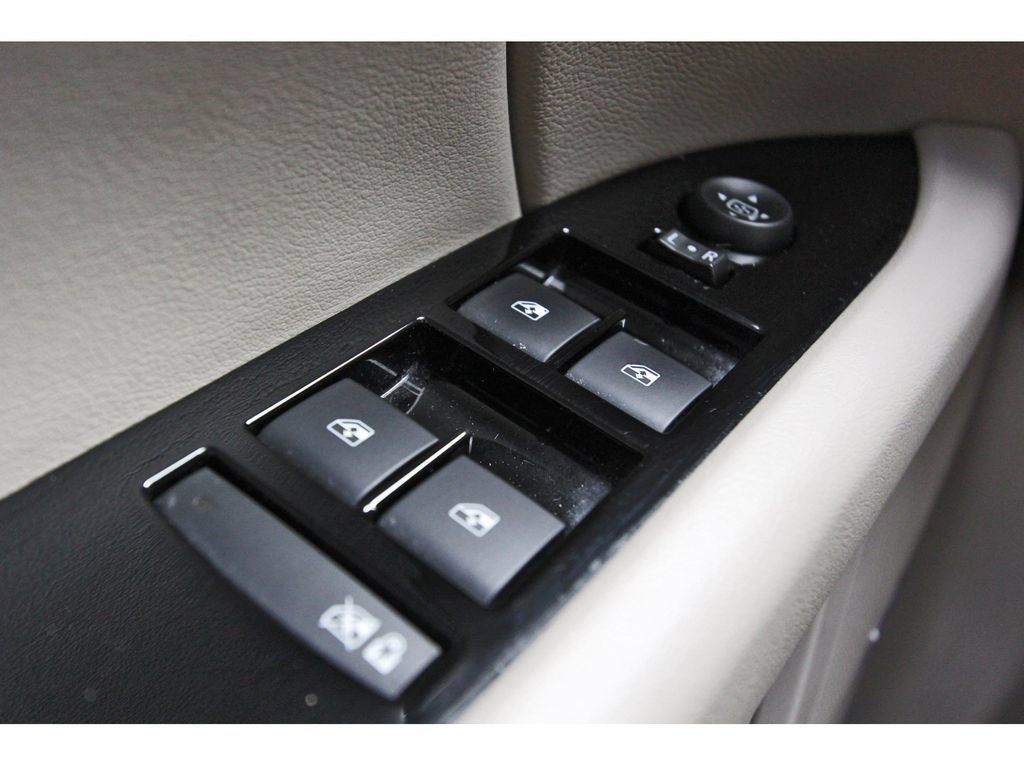 Used 2014 Cadillac XTS Luxury w/ Driver Awareness Package FWD image 20