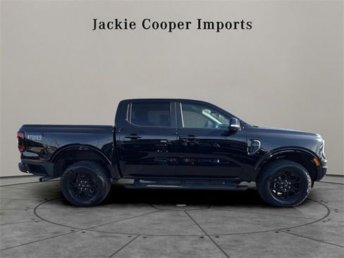 Used 2025 Ford Ranger Lariat w/ FX4 Off-Road Package image 6