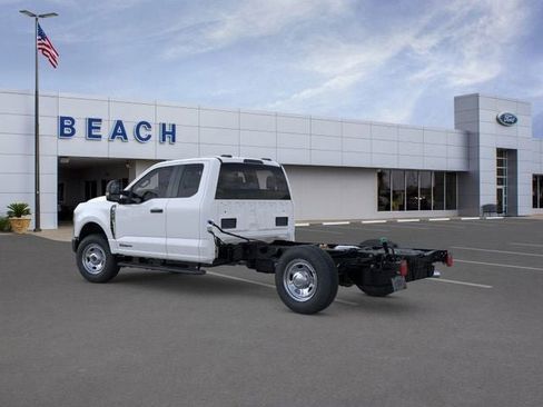 New 2026 Ford F350 XL image 5