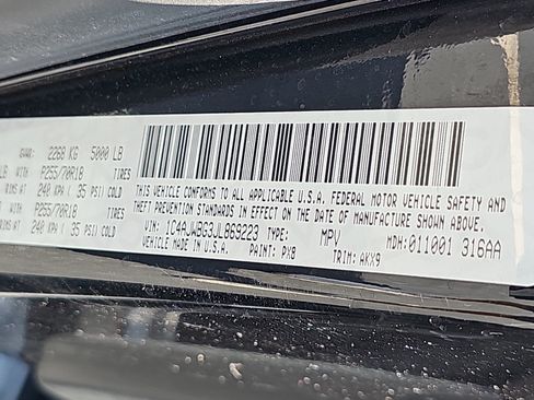 Used 2018 Jeep Wrangler Sahara AWD/4WD image 31