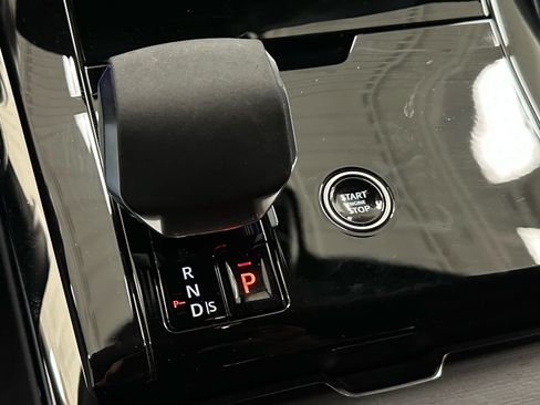 Used 2025 Land Rover Range Rover Sport Autobiography AWD/4WD image 28