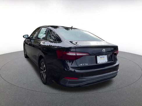 Used 2024 Volkswagen Jetta S image 11